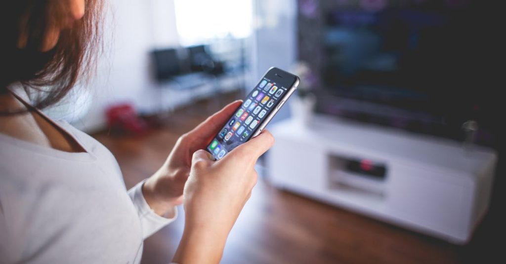 découvrez l'univers des maisons intelligentes : automatisez votre domicile avec des technologies innovantes pour un confort optimal, des économies d'énergie et une sécurité renforcée. transformez votre quotidien grâce à des solutions connectées simples et efficaces.