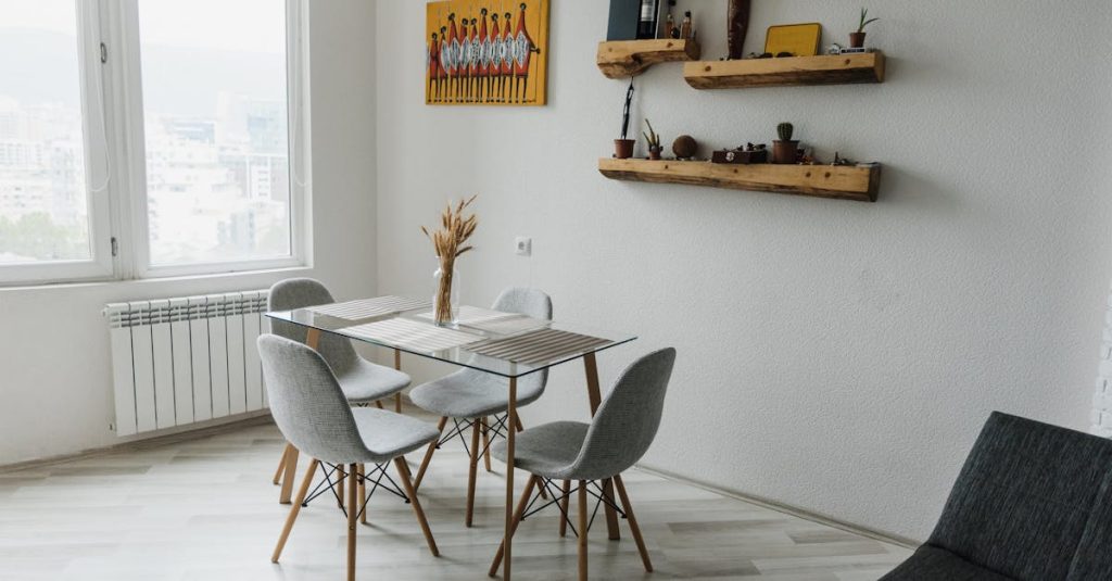 découvrez nos fenêtres en bois alliant charme traditionnel et efficacité énergétique. fabriquées avec des matériaux de qualité, nos fenêtres en bois apportent une touche naturelle à votre intérieur tout en offrant d'excellentes performances d'isolation.