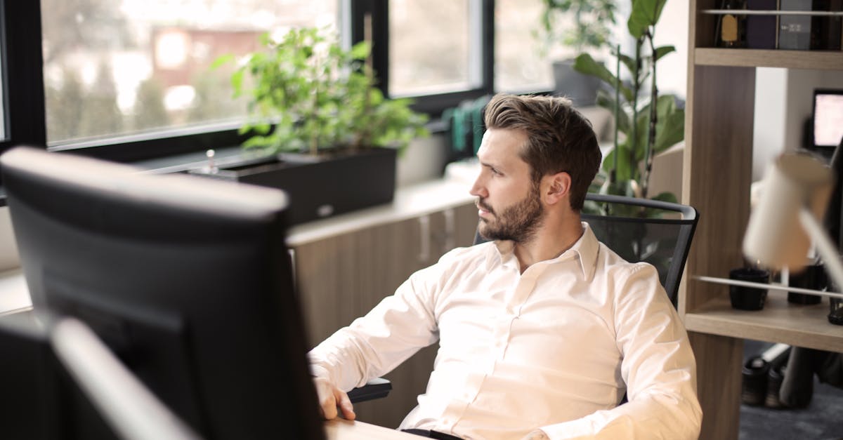 découvrez nos fenêtres en bois, alliant esthétique et performance. optez pour une solution écologique et durable qui améliore l'isolation de votre maison tout en ajoutant du charme et du caractère à votre intérieur.